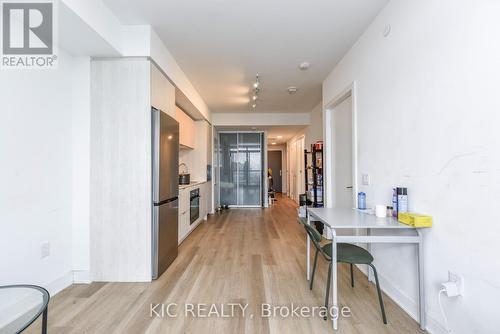 323 - 86 Dundas St. Street E, Mississauga, ON - Indoor