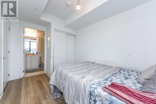 323 - 86 Dundas St. Street E, Mississauga, ON - Indoor Photo Showing Bedroom