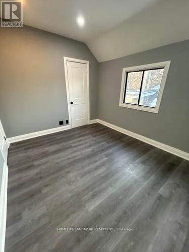 214 Burlington Street E, Hamilton, ON - Indoor Photo Showing Other Room