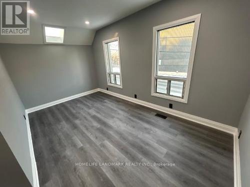 214 Burlington Street E, Hamilton, ON - Indoor Photo Showing Other Room