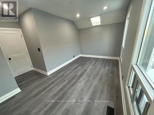 214 Burlington Street E, Hamilton, ON - Indoor