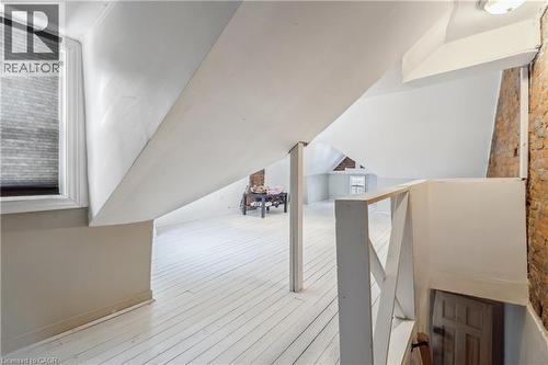 296 Charlton Avenue W, Hamilton, ON - Indoor Photo Showing Other Room