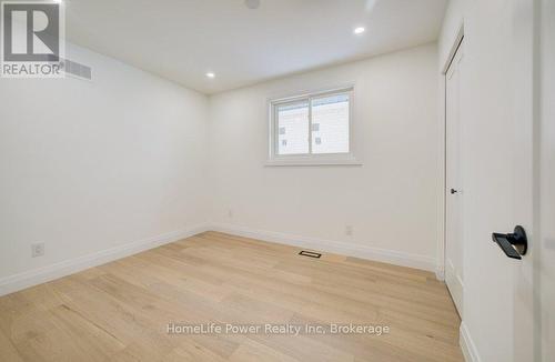 328 The Country Way, Kitchener, ON - Indoor Photo Showing Other Room