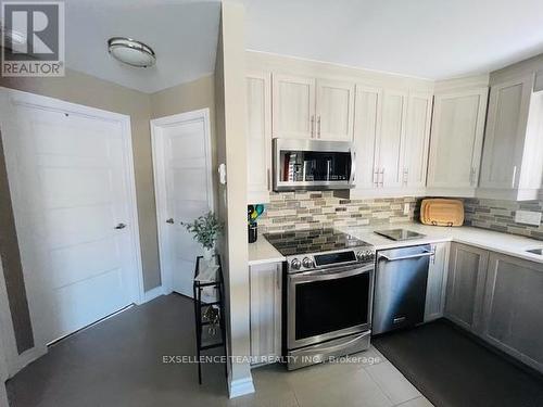 201 - 222 First Street E, Cornwall, ON - Indoor Photo Showing Kitchen