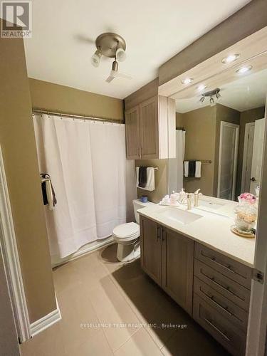 201 - 222 First Street E, Cornwall, ON - Indoor Photo Showing Bathroom