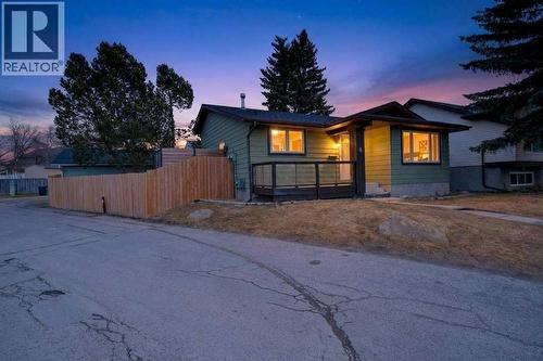 4 Abergale Way Ne, Calgary, AB - Outdoor