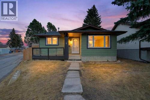 4 Abergale Way Ne, Calgary, AB - Outdoor