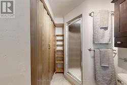 Bsmt shower - 