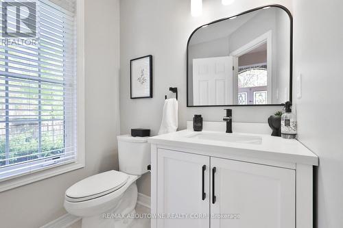 3262 Skipton Lane, Oakville, ON - Indoor Photo Showing Bathroom