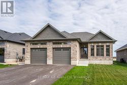 17 DIAMOND STREET  East Zorra-Tavistock (Tavistock), ON N0B 2R0