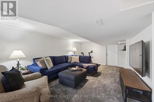 34 Devonshire Avenue, London South (South G), ON - Indoor Photo Showing Living Room