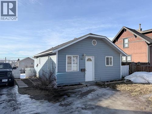 9705 8 Street  Dawson Creek, BC V1G 3P5