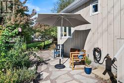 Perfect spot to relax and smell the roses - 