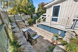 Separate BBQ patio - 