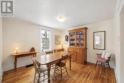 Just right for small or large dinner parties - 