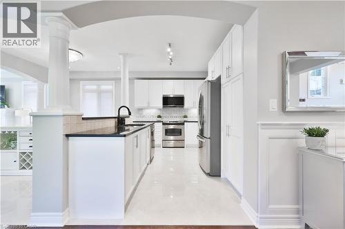 3262 Skipton Lane, Oakville, ON - Indoor Photo Showing Kitchen