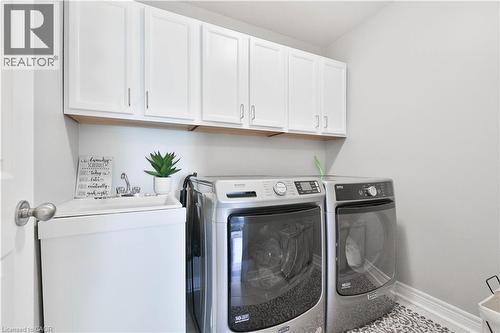 3262 Skipton Lane, Oakville, ON - Indoor Photo Showing Laundry Room
