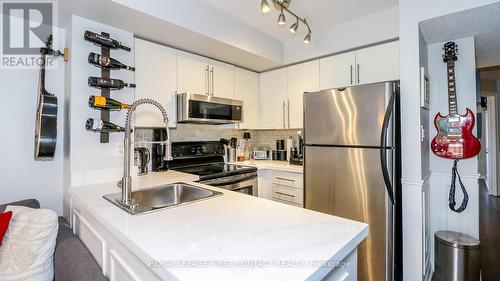 719 - 10 Laidlaw Street, Toronto, ON - Indoor Photo Showing Kitchen With Stainless Steel Kitchen