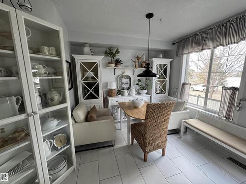 #208 178 Bridgeport Bv, Leduc, AB - Indoor