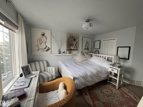 #208 178 Bridgeport Bv, Leduc, AB - Indoor Photo Showing Bedroom