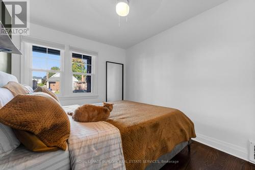 177 Houghton Avenue S, Hamilton, ON - Indoor Photo Showing Bedroom