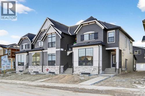 1055 Bayview Crescent SW  Airdrie, AB T4B 5N8