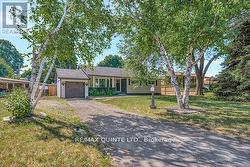 236 MCGILL STREET  Quinte West (Trenton Ward), ON K8V 3K6