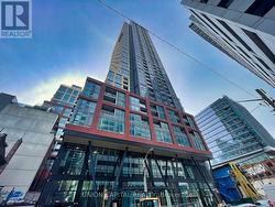 2505 - 108 PETER STREET  Toronto, ON M5V 2G7