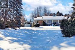 392 FOURTH LINE  Oakville, ON L6L 5A4