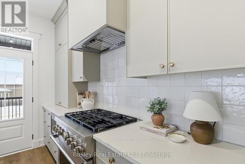 130 Fifth Street, Collingwood, ON - Indoor Photo Showing Kitchen