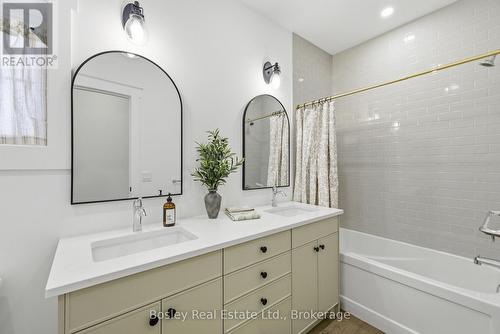 130 Fifth Street, Collingwood, ON - Indoor Photo Showing Bathroom