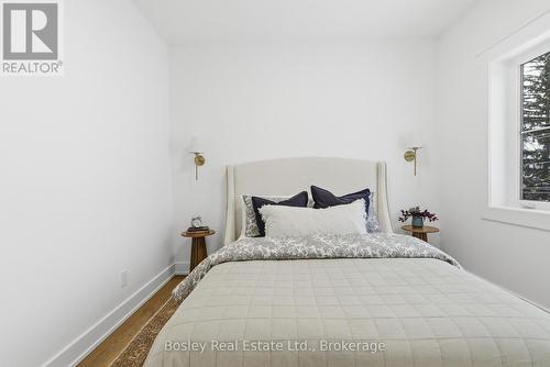 130 Fifth Street, Collingwood, ON - Indoor Photo Showing Bedroom