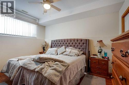 38 Kendrew Drive, Red Deer, AB - Indoor Photo Showing Bedroom