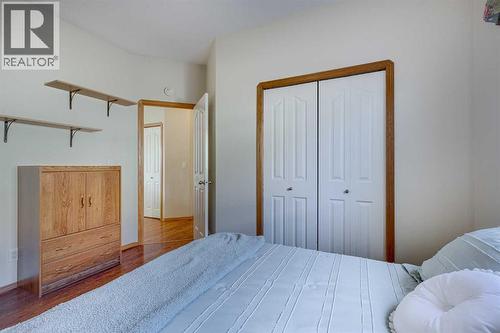 38 Kendrew Drive, Red Deer, AB - Indoor Photo Showing Bedroom
