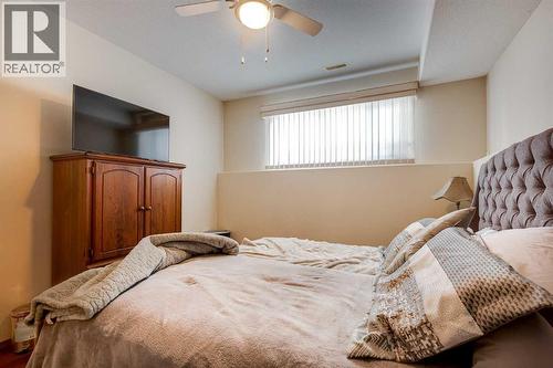38 Kendrew Drive, Red Deer, AB - Indoor Photo Showing Bedroom