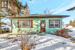 202 1 Street E  Lashburn, SK S0M 1H0