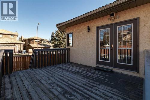 39 Signature Mews Sw, Calgary, AB - Outdoor With Deck Patio Veranda With Exterior