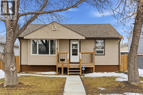 4124 4Th Avenue, Regina, SK - Outdoor