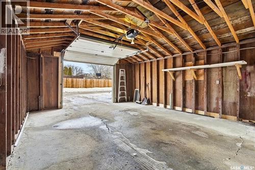 4124 4Th Avenue, Regina, SK - Indoor