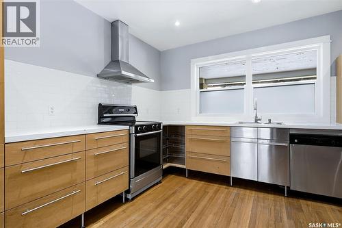 2255 Montreal Street, Regina, SK - Indoor Photo Showing Kitchen