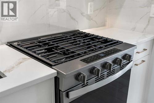 94 Cornerbrook Crescent Ne, Calgary, AB - Indoor Photo Showing Kitchen