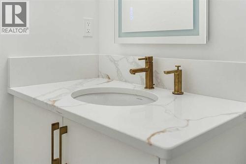 94 Cornerbrook Crescent Ne, Calgary, AB - Indoor Photo Showing Bathroom