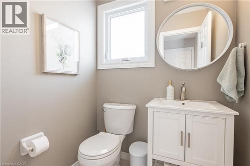 4 Richview Drive, Hamilton, ON - Indoor Photo Showing Bathroom