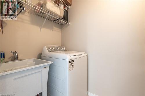 4 Richview Drive, Hamilton, ON - Indoor Photo Showing Laundry Room