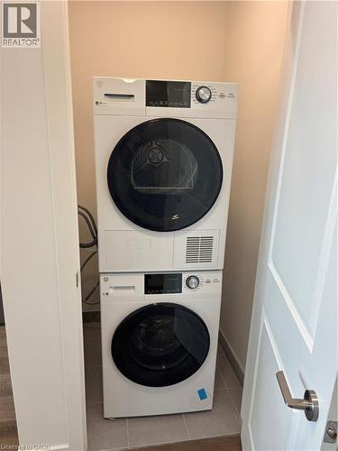 View from balcony - 461 Green Road Unit# 607, Hamilton, ON - Indoor Photo Showing Laundry Room