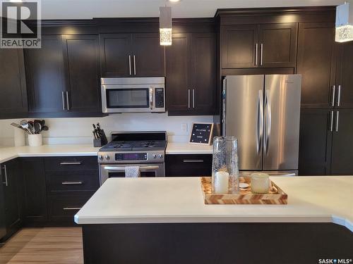 1229 2Nd Avenue N, Saskatoon, SK - Indoor Photo Showing Kitchen With Stainless Steel Kitchen
