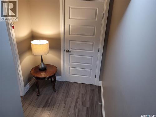 1229 2Nd Avenue N, Saskatoon, SK - Indoor