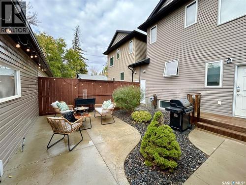 1229 2Nd Avenue N, Saskatoon, SK - Outdoor With Exterior
