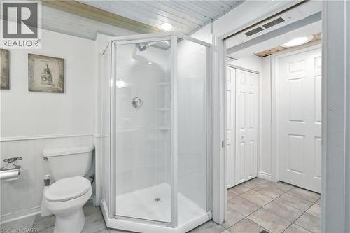 479 Blathwayte Lane, Burlington, ON - Indoor Photo Showing Bathroom