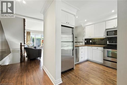 479 Blathwayte Lane, Burlington, ON - Indoor Photo Showing Kitchen
